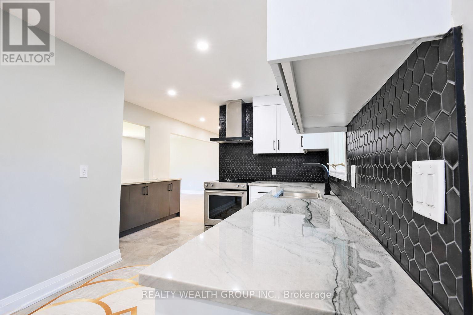 264 Shakespeare Drive, Waterloo, Ontario  N2L 2T6 - Photo 9 - X13725854