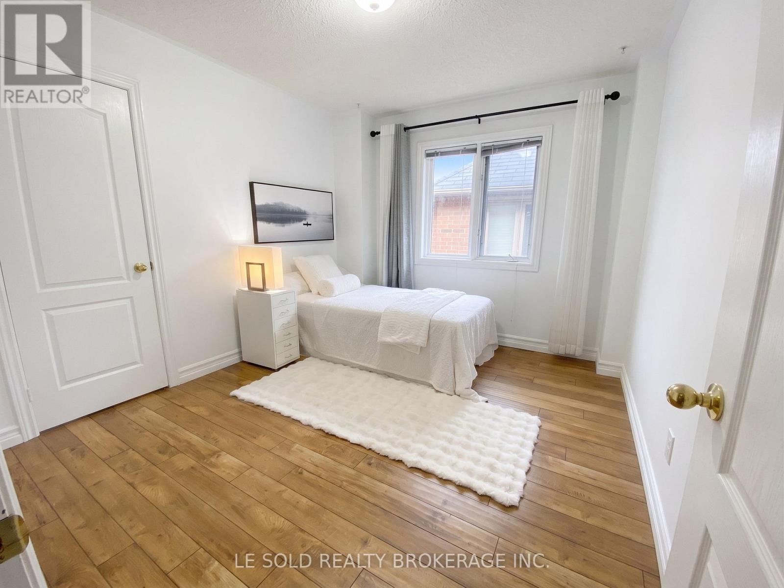 76 Larratt Lane, Richmond Hill, Ontario  L4C 0E2 - Photo 21 - N13725812
