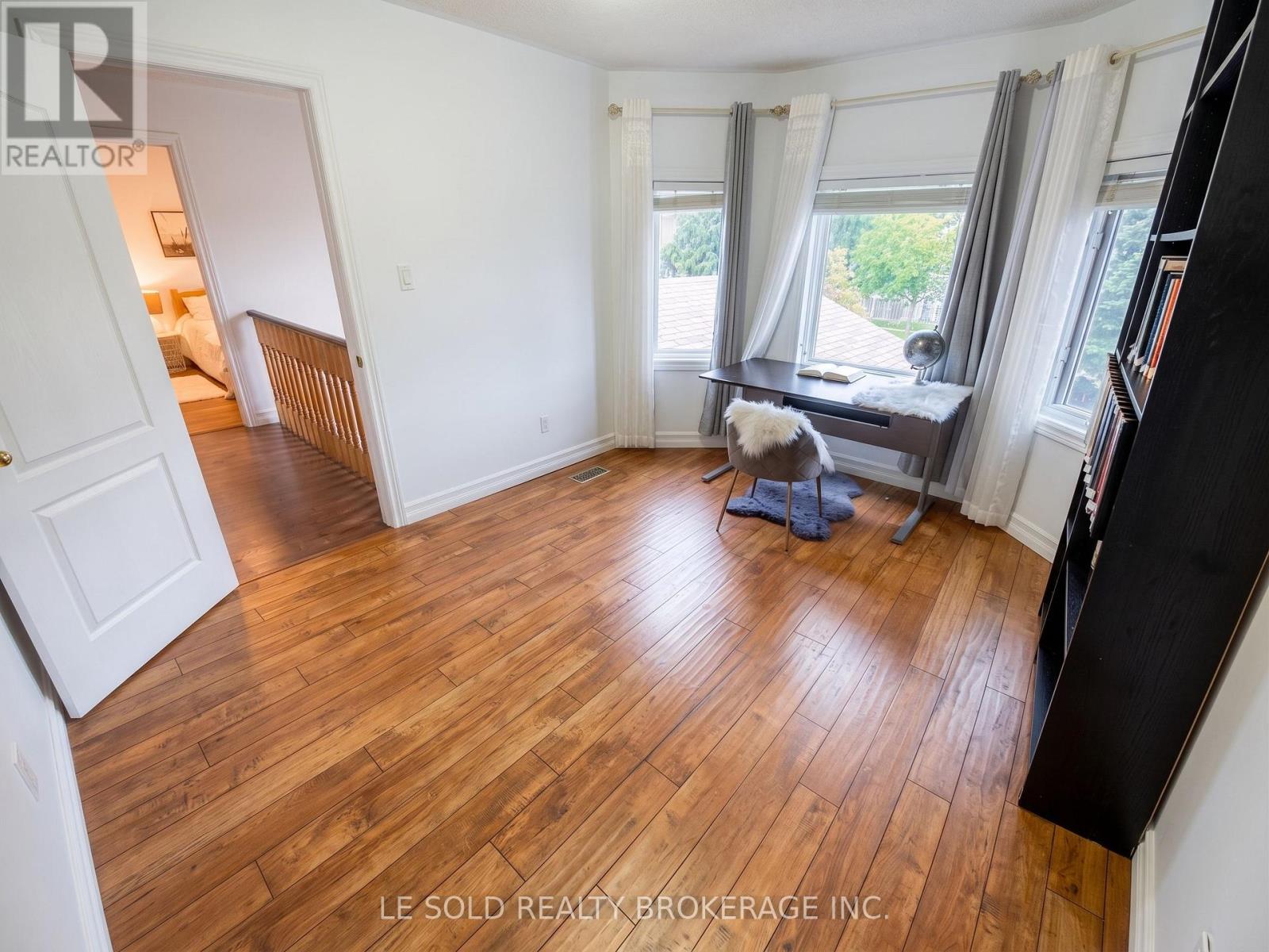 76 Larratt Lane, Richmond Hill, Ontario  L4C 0E2 - Photo 25 - N13725812