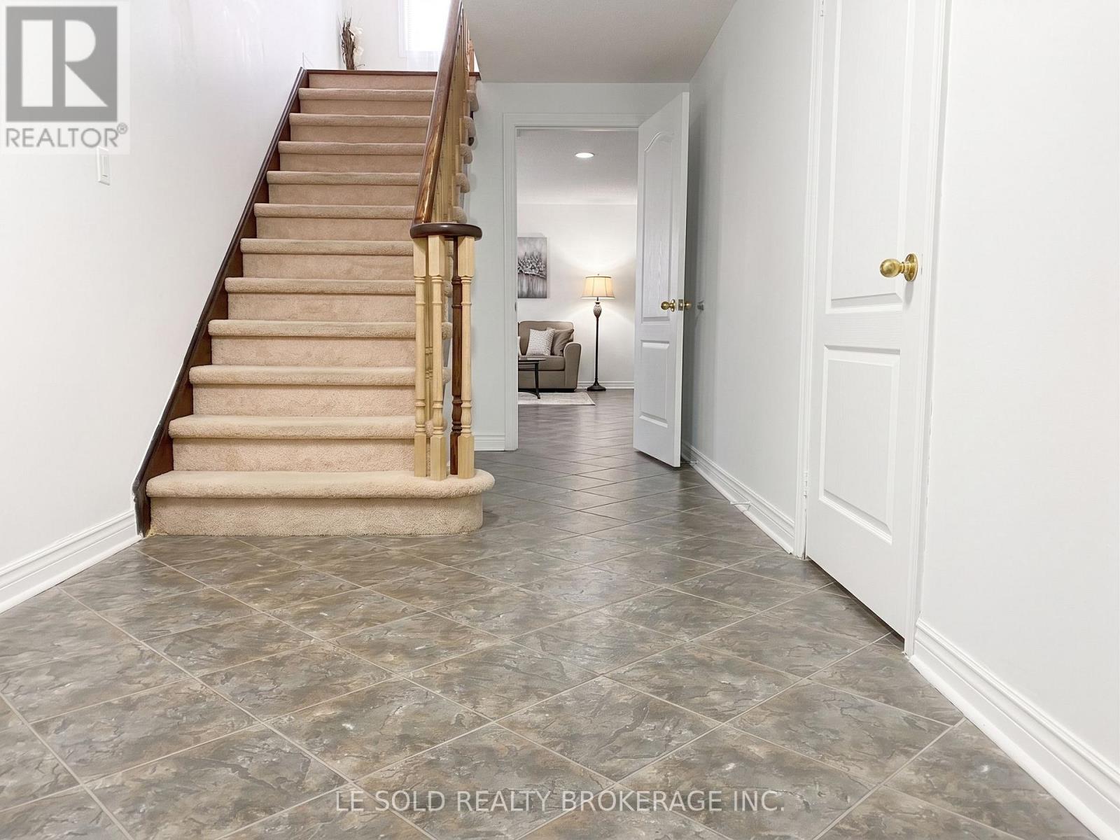 76 Larratt Lane, Richmond Hill, Ontario  L4C 0E2 - Photo 30 - N13725812