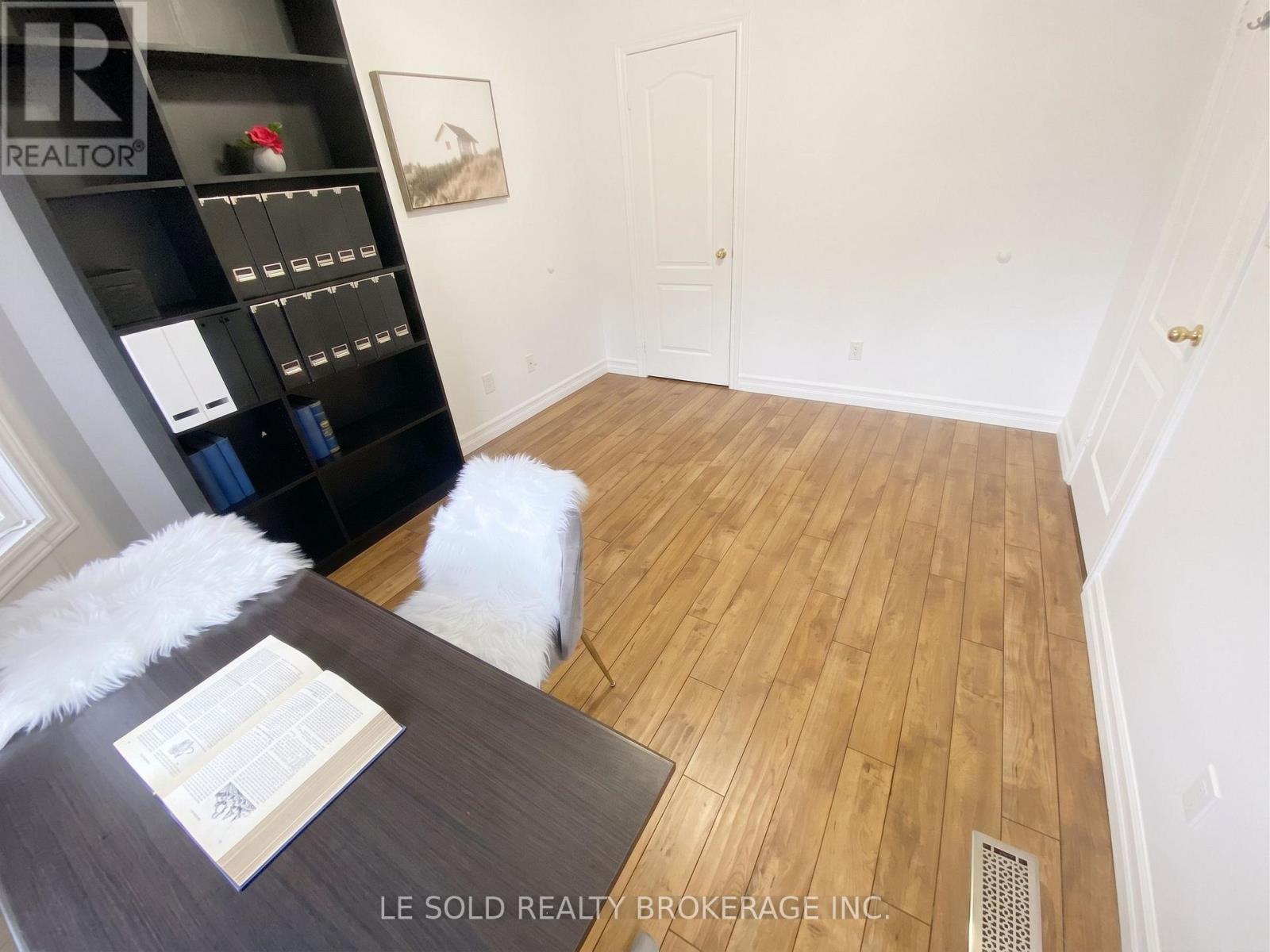 76 Larratt Lane, Richmond Hill, Ontario  L4C 0E2 - Photo 26 - N13725812