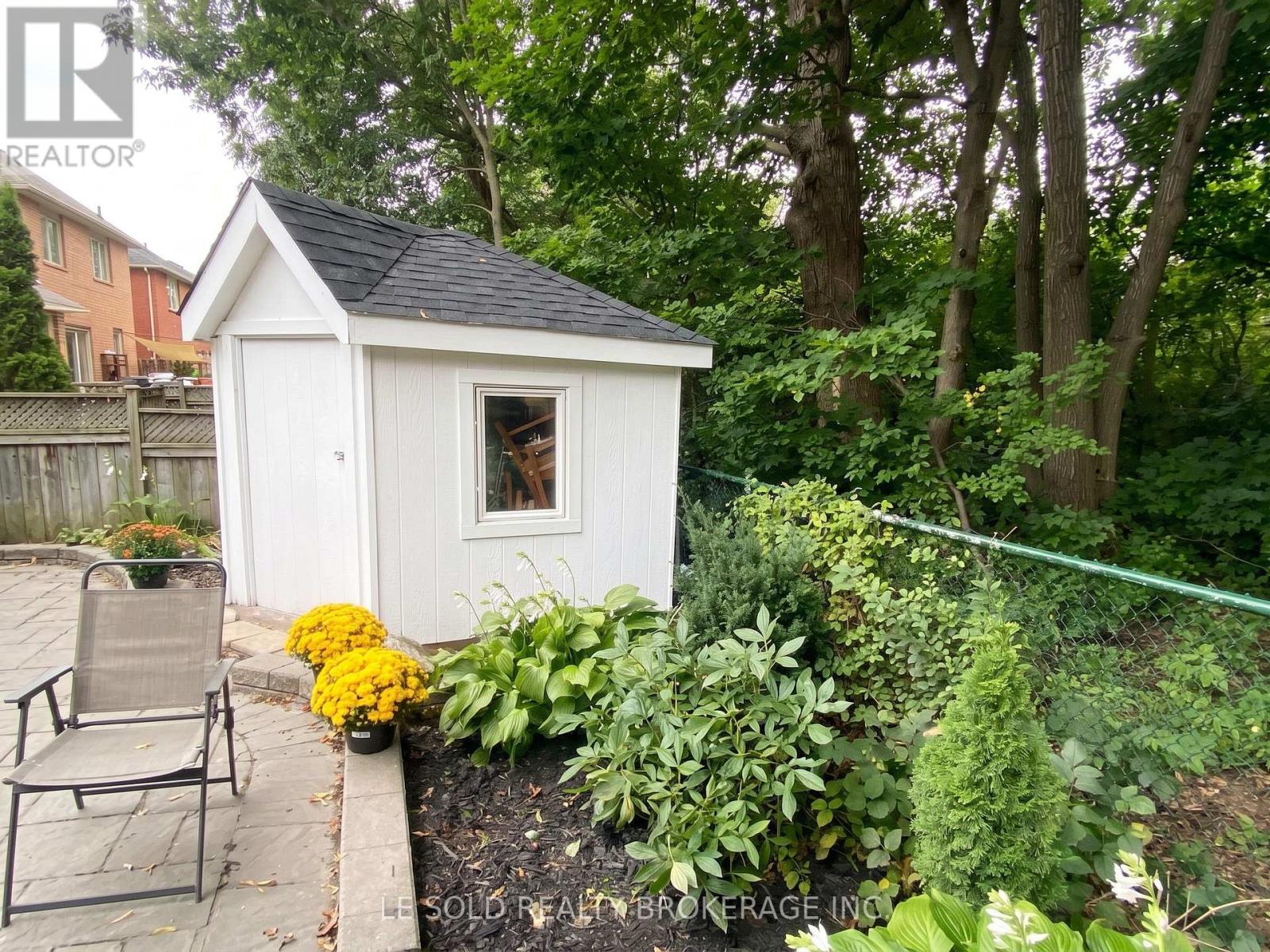 76 Larratt Lane, Richmond Hill, Ontario  L4C 0E2 - Photo 41 - N13725812