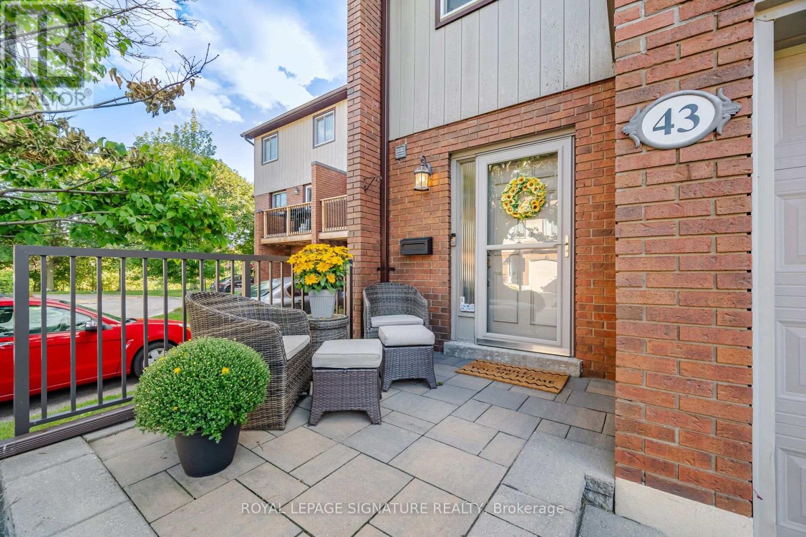 43 - 1764 Rathburn Road E, Mississauga, Ontario  L4W 2N8 - Photo 2 - W13725818