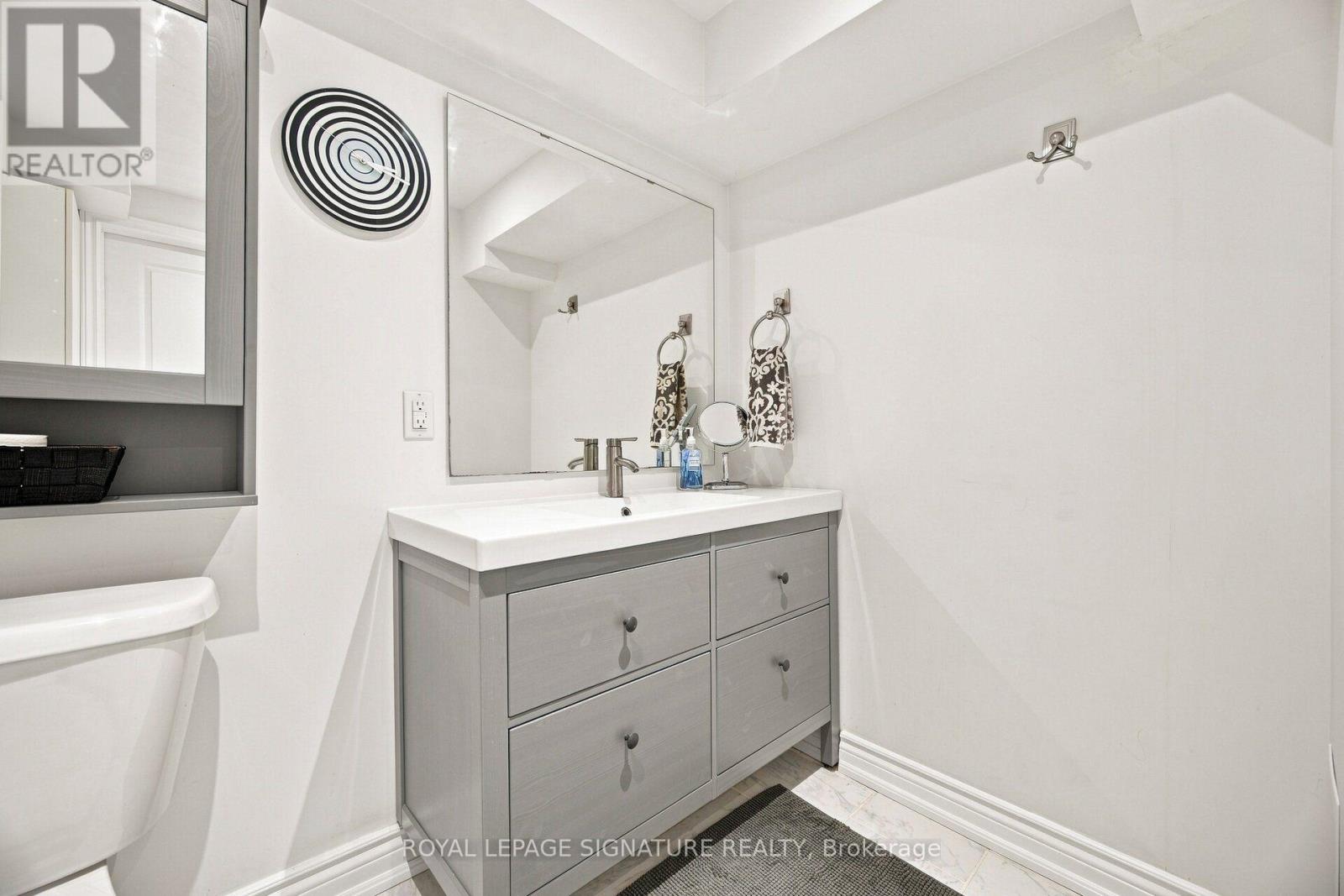 43 - 1764 Rathburn Road E, Mississauga, Ontario  L4W 2N8 - Photo 36 - W13725818