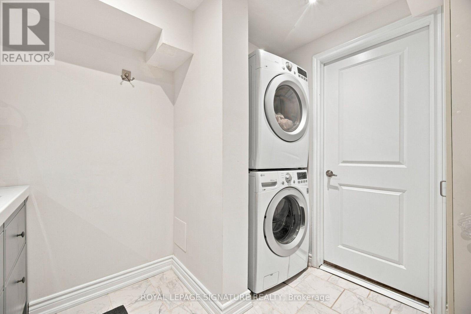 43 - 1764 Rathburn Road E, Mississauga, Ontario  L4W 2N8 - Photo 37 - W13725818
