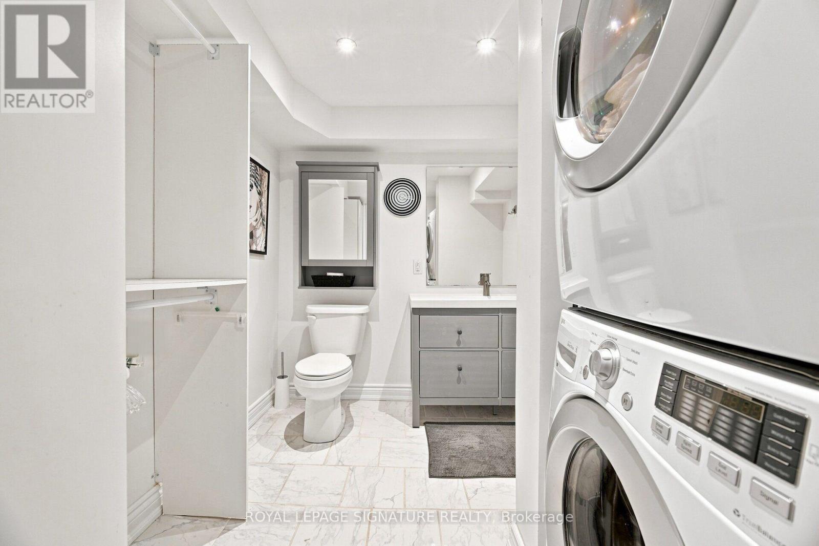 43 - 1764 Rathburn Road E, Mississauga, Ontario  L4W 2N8 - Photo 35 - W13725818