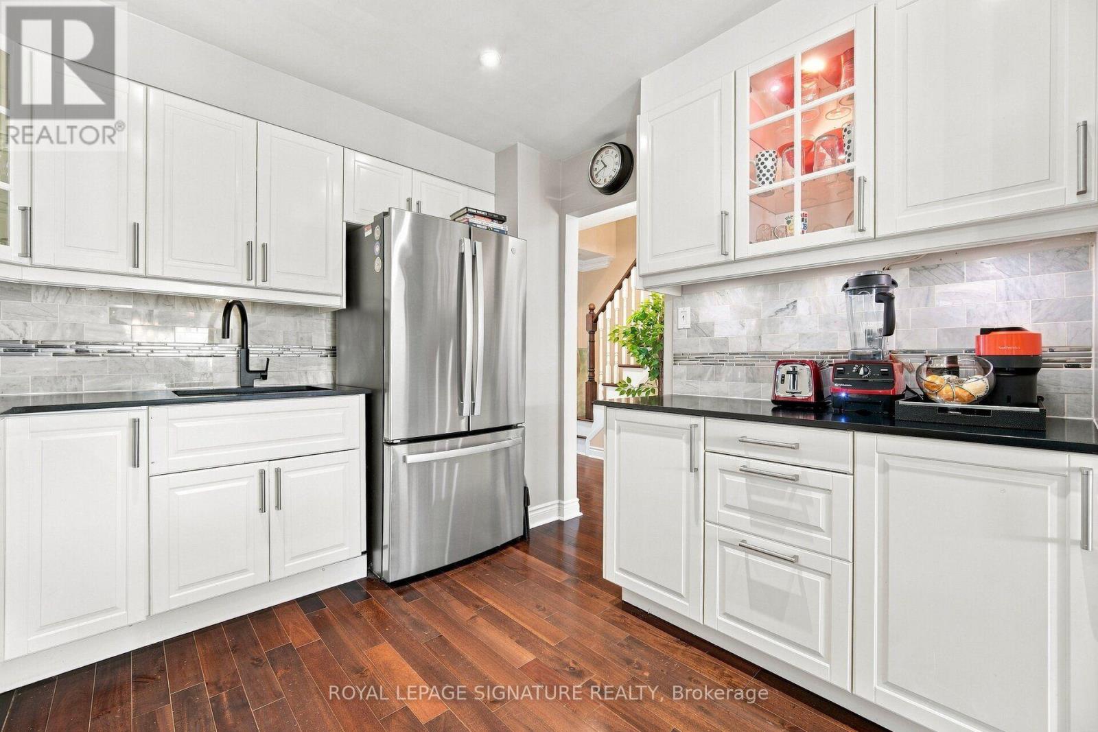 43 - 1764 Rathburn Road E, Mississauga, Ontario  L4W 2N8 - Photo 5 - W13725818