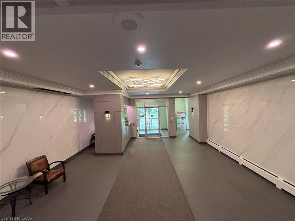 975 Warwick Court Unit# 205, Burlington, Ontario  L7T 3Z7 - Photo 12 - 40859173