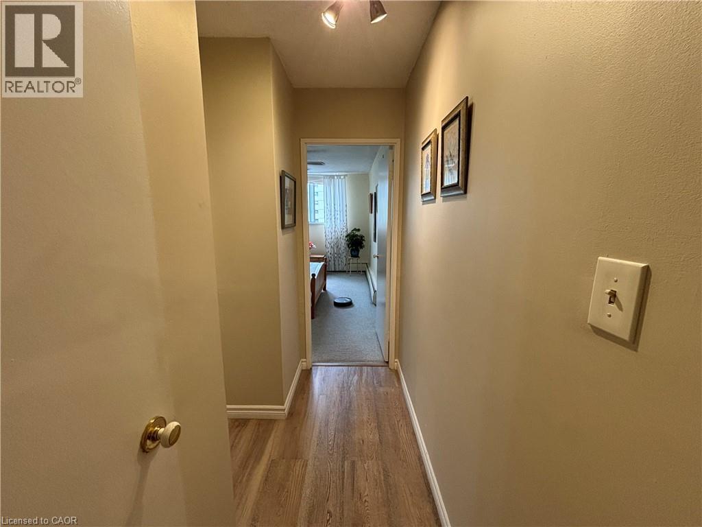 975 Warwick Court Unit# 205, Burlington, Ontario  L7T 3Z7 - Photo 7 - 40859173