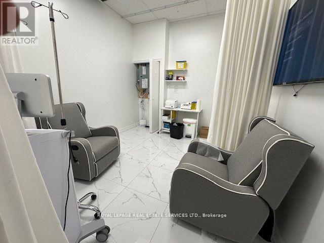 102 - 7163 Yonge Street, Markham, Ontario L3T 2A9 - Photo 9 - N12950074