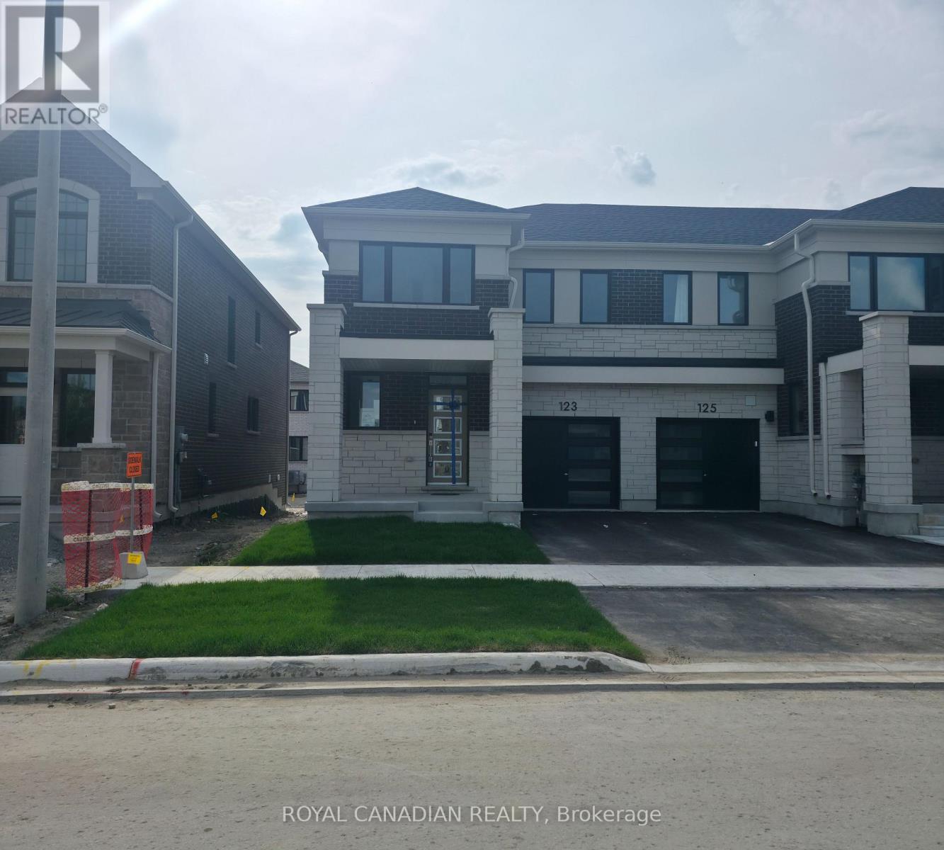 123 VINEWOOD CRESCENT, Barrie, Ontario
