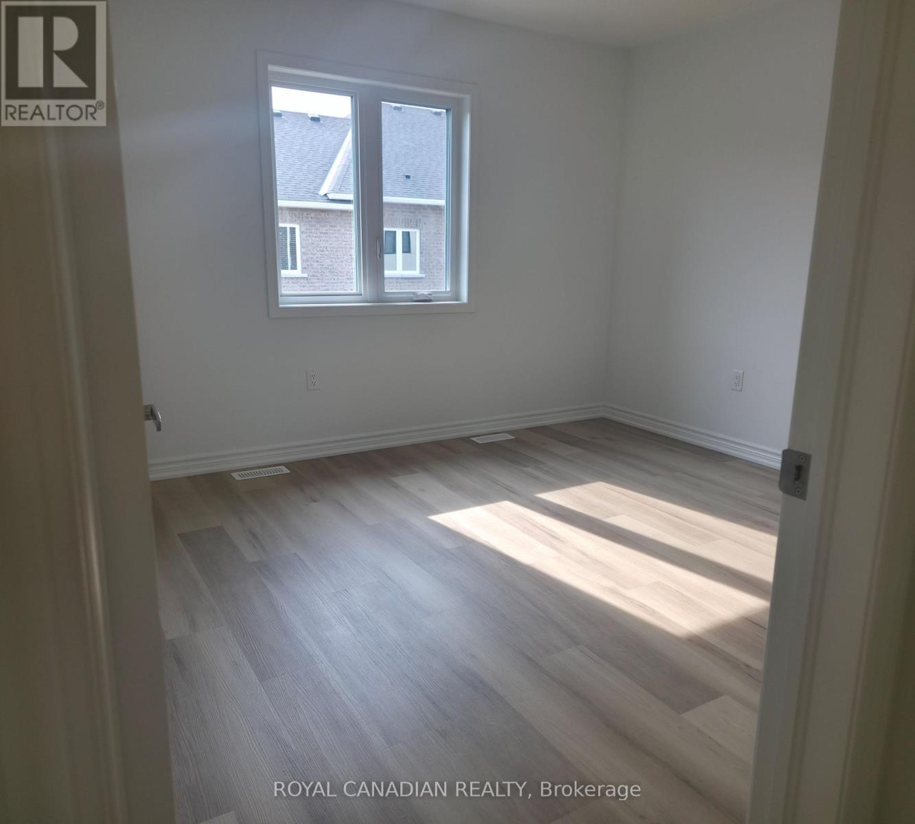 123 Vinewood Crescent, Barrie, Ontario  L9J 1B5 - Photo 24 - S13644694