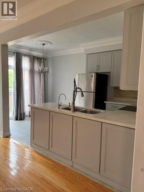 27 Village Lake Crescent, Peel, Ontario  L6S 6K2 - Photo 3 - 40847494