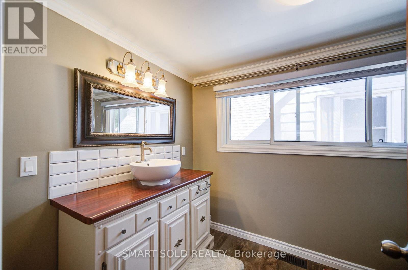 4096 Broughton Avenue, Niagara Falls, Ontario  L2E 3K6 - Photo 18 - X13629916