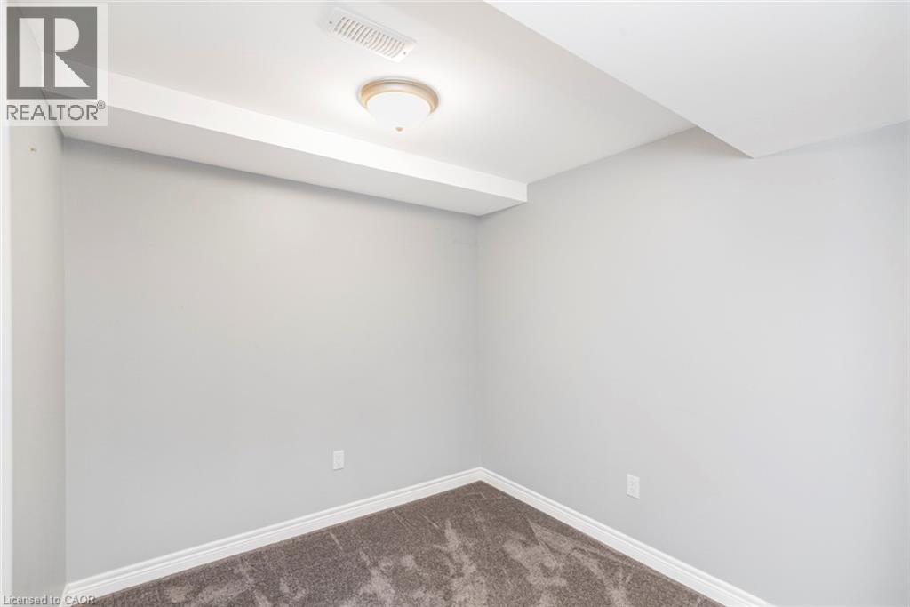 45 Seabreeze Crescent Unit# 22, Stoney Creek, Ontario  L8E 0G1 - Photo 25 - 40843673