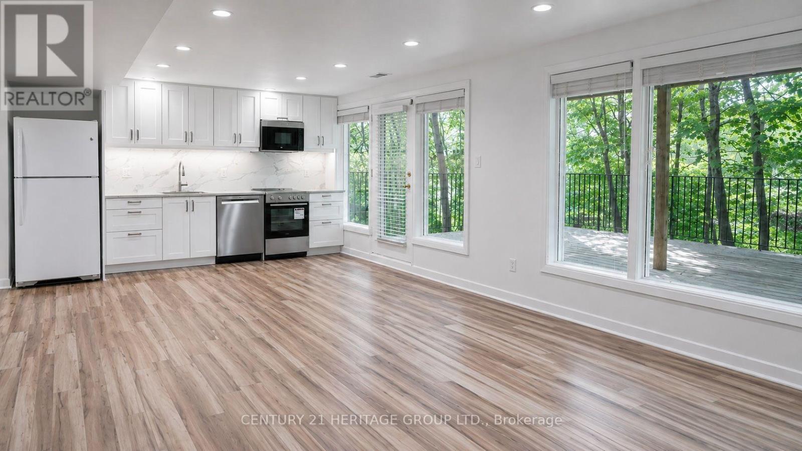 Bsmt - 17 Hi Mount Drive, Toronto, Ontario  M2K 1X3 - Photo 2 - C13724386
