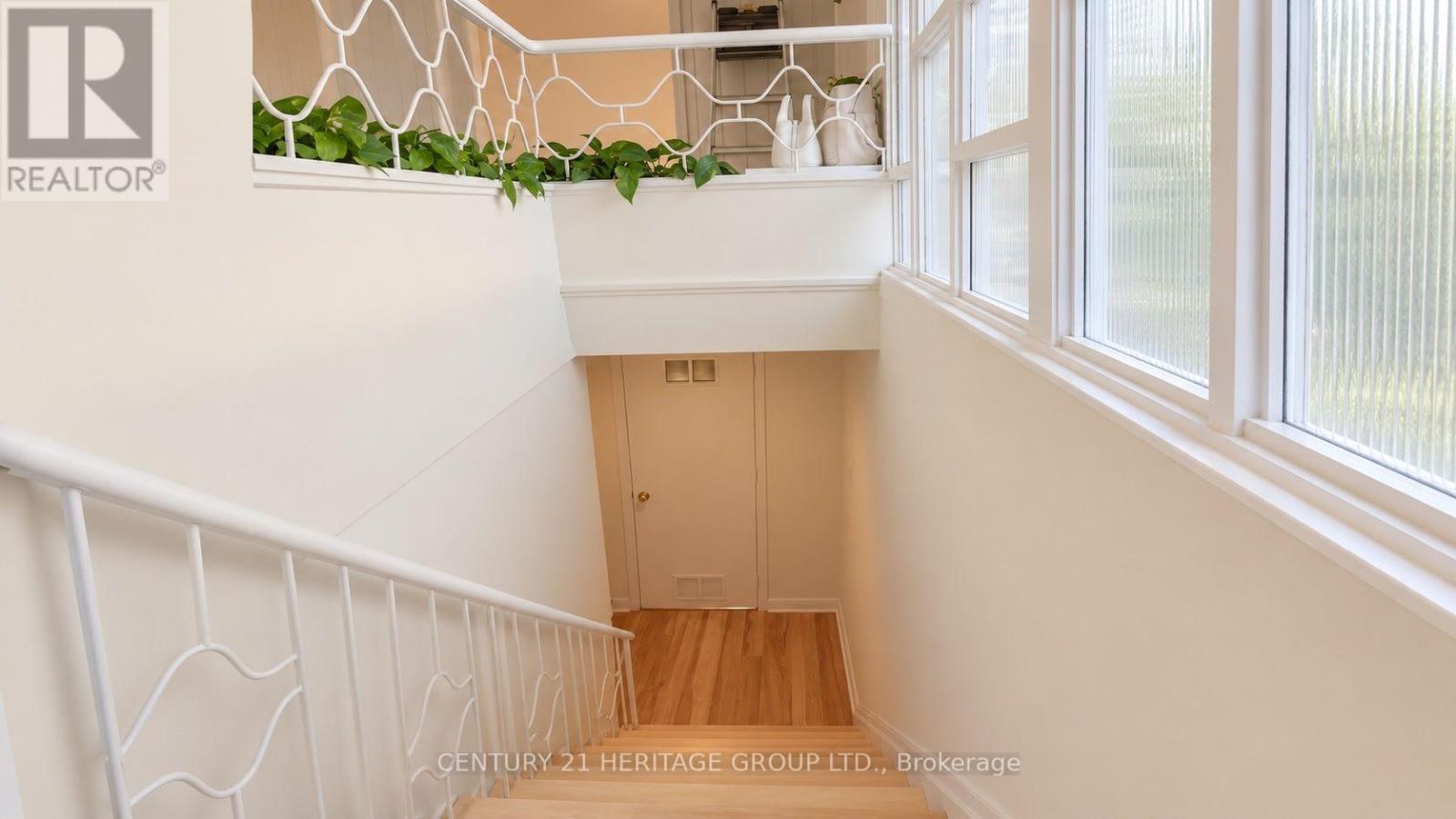 Main - 17 Hi Mount Drive, Toronto, Ontario  M2K 1X3 - Photo 14 - C13724392