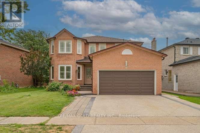 57 Havelock Drive, Brampton, Ontario  L6W 4A8 - Photo 2 - W13718564