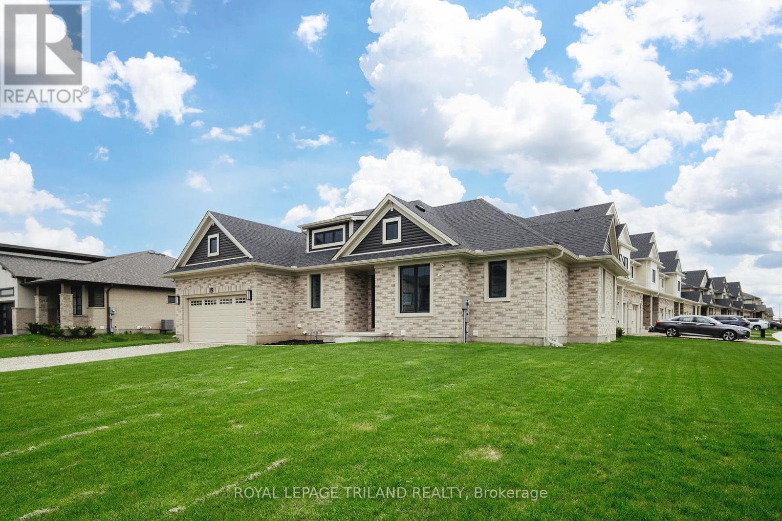 2 EVYLEAN COURT, St. Thomas, Ontario