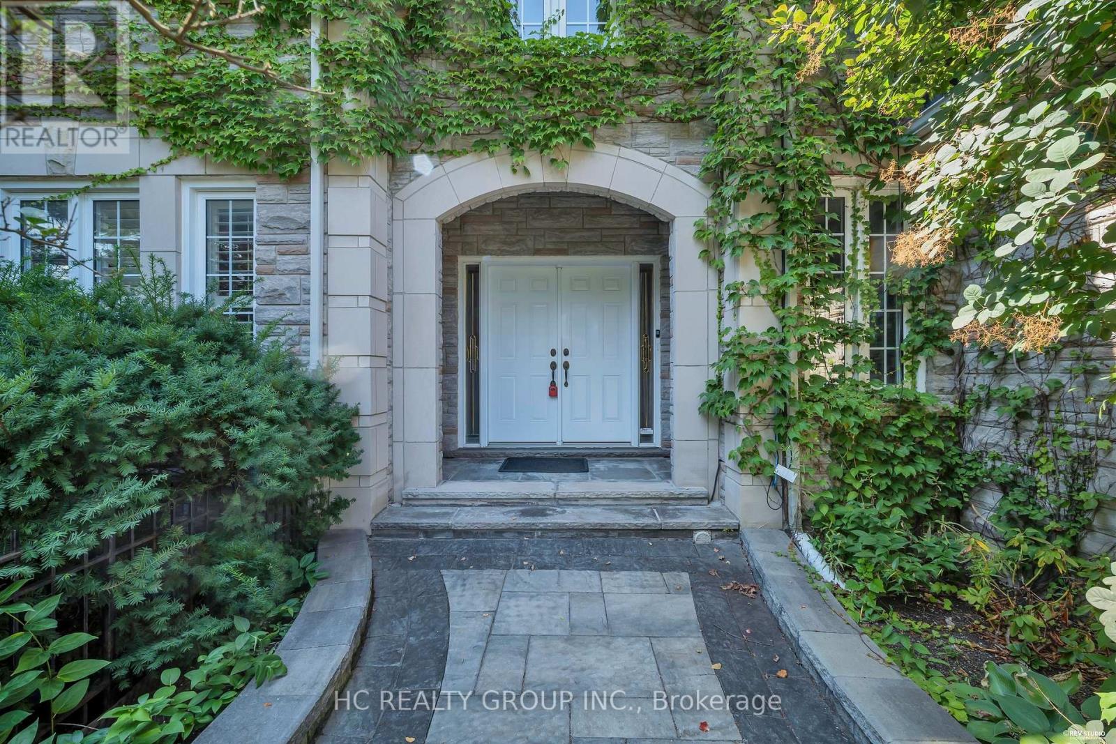 77 Sutcliffe Crescent, Markham, Ontario  L6C 1X2 - Photo 2 - N13725892