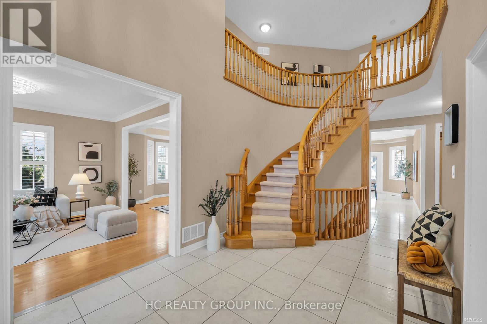 77 Sutcliffe Crescent, Markham, Ontario  L6C 1X2 - Photo 3 - N13725892