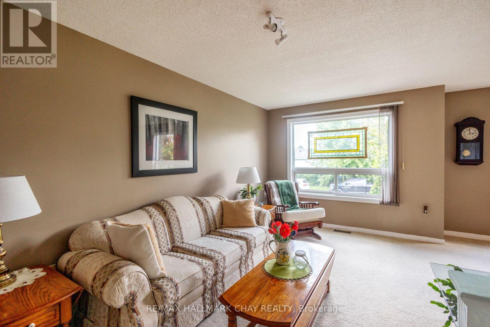 28 Pae Drive, Barrie, Ontario  L4N 7N7 - Photo 18 - S13725880