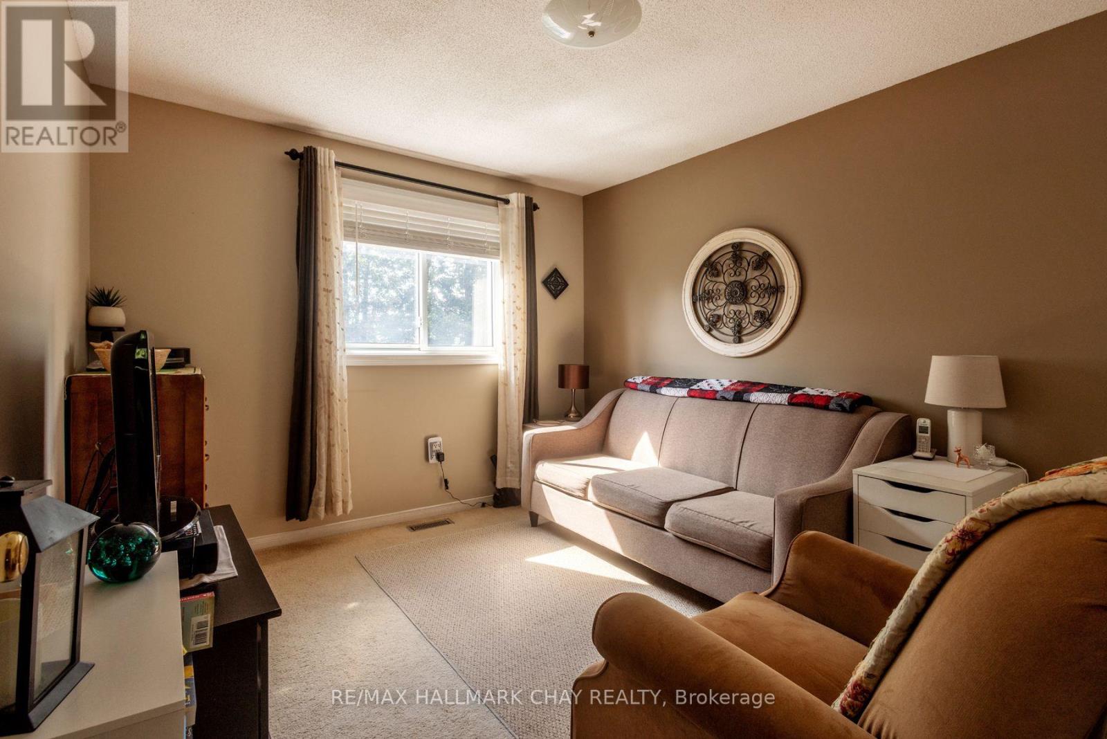 28 Pae Drive, Barrie, Ontario  L4N 7N7 - Photo 20 - S13725880