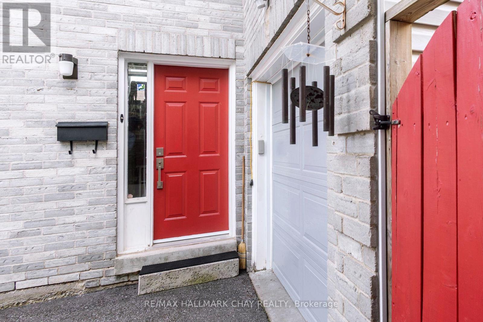 28 Pae Drive, Barrie, Ontario  L4N 7N7 - Photo 4 - S13725880