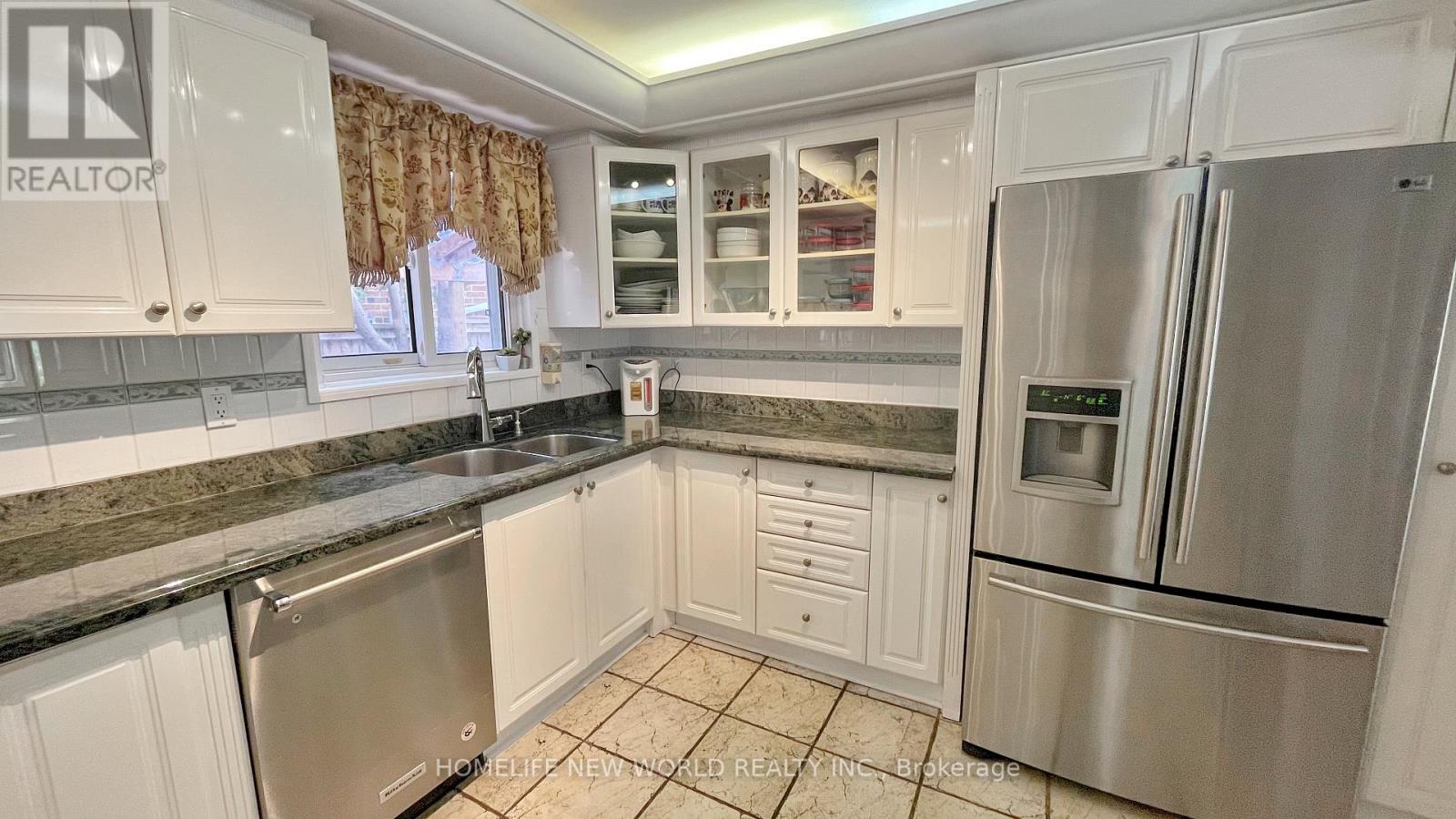 14 Madrid Crescent, Brampton, Ontario  L6S 2X4 - Photo 20 - W13678524
