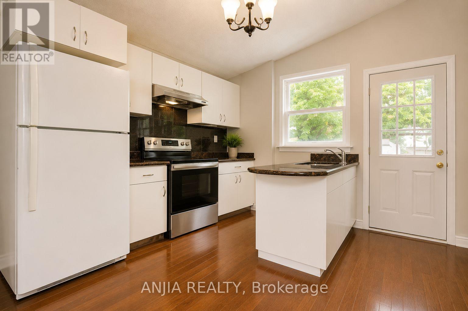 115 Portsdown Road, Toronto, Ontario  M1P 1V4 - Photo 5 - E13721556