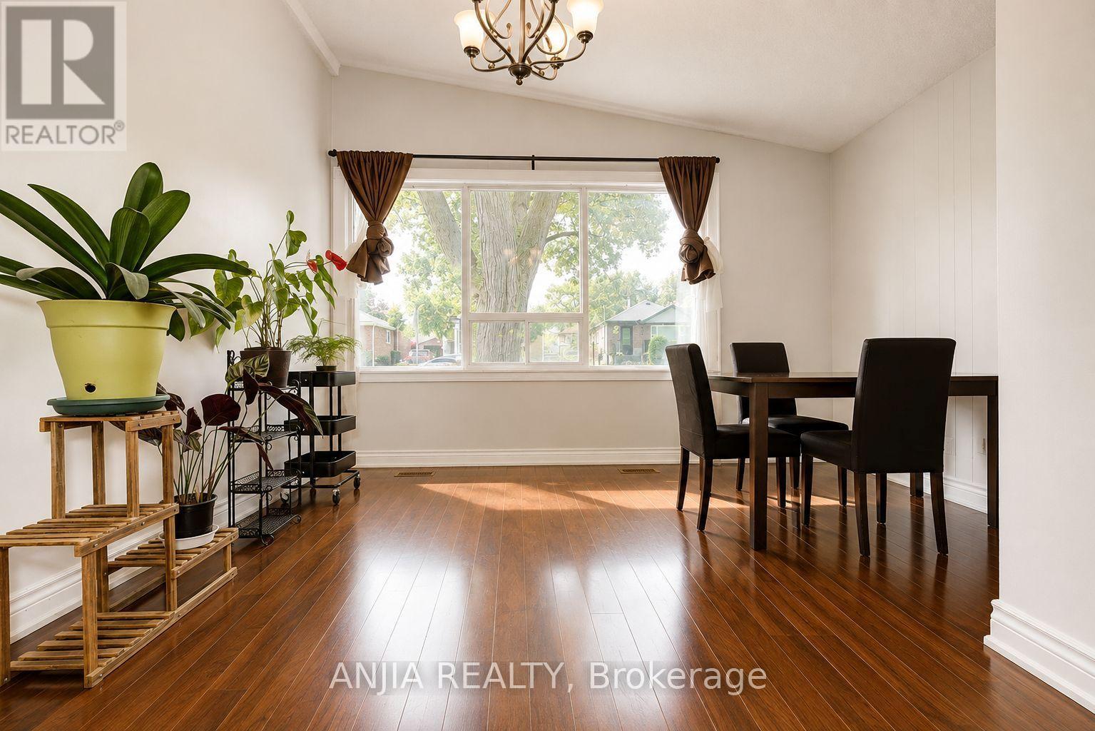 115 Portsdown Road, Toronto, Ontario  M1P 1V4 - Photo 7 - E13721556