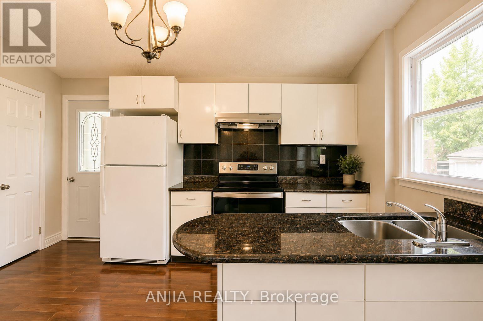 115 Portsdown Road, Toronto, Ontario  M1P 1V4 - Photo 6 - E13721556