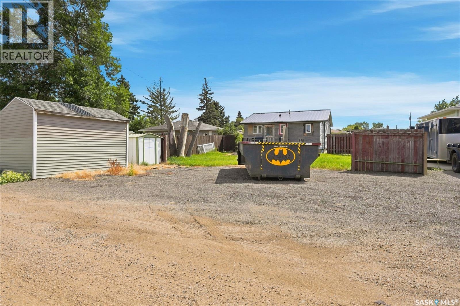 1014 Hastings Street, Moose Jaw, Saskatchewan  S6H 5R8 - Photo 27 - SK046773
