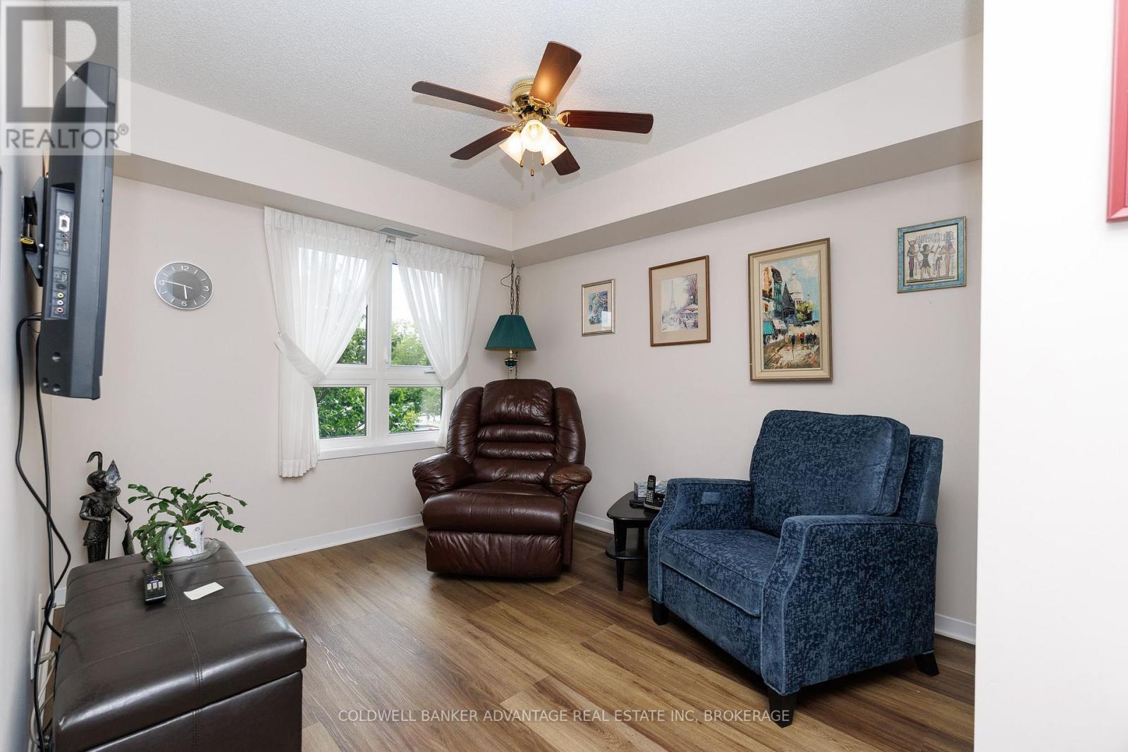 1208 - 330 Prince Charles Drive S, Welland, Ontario  L3C 7B3 - Photo 8 - X13559442