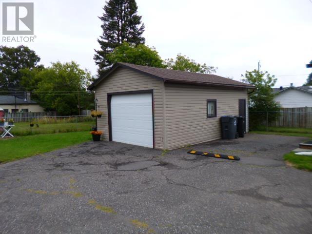 458 & 460 Egan St, Thunder Bay, Ontario  P7A 2X5 - Photo 15 - TB2602589