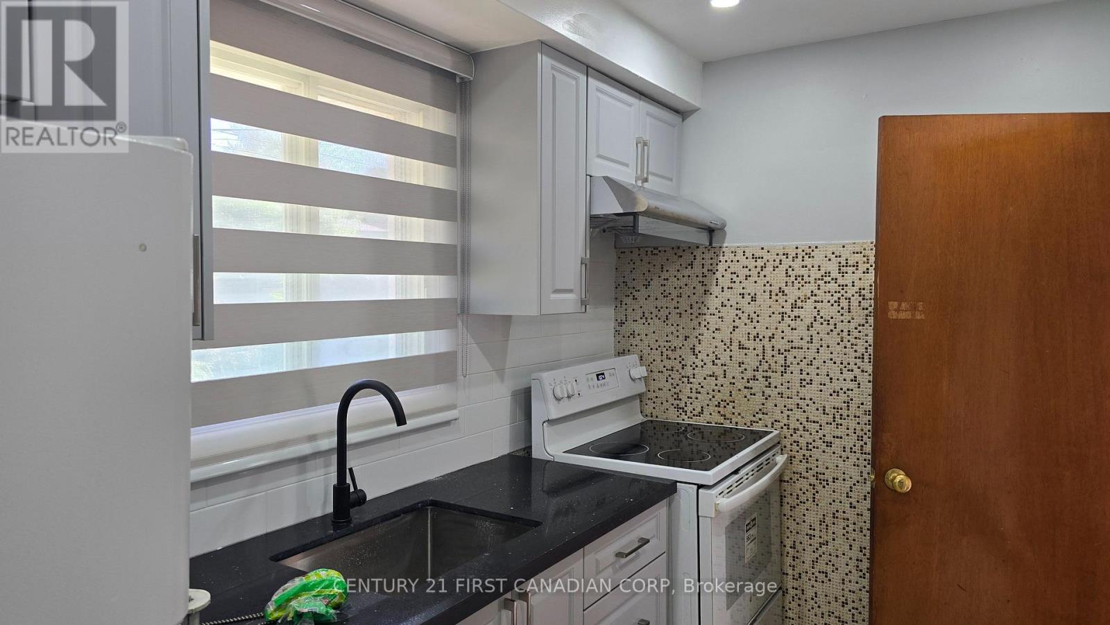 Upper - 268 Burlington Crescent, London South, Ontario  N5Z 3G5 - Photo 30 - X13677550
