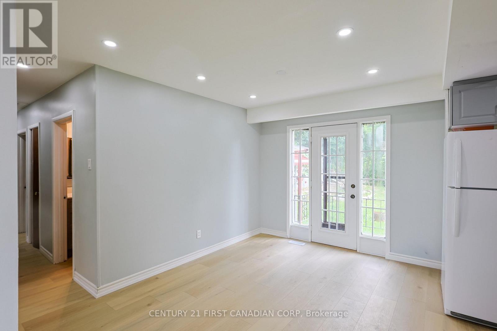 Upper - 268 Burlington Crescent, London South, Ontario  N5Z 3G5 - Photo 32 - X13677550