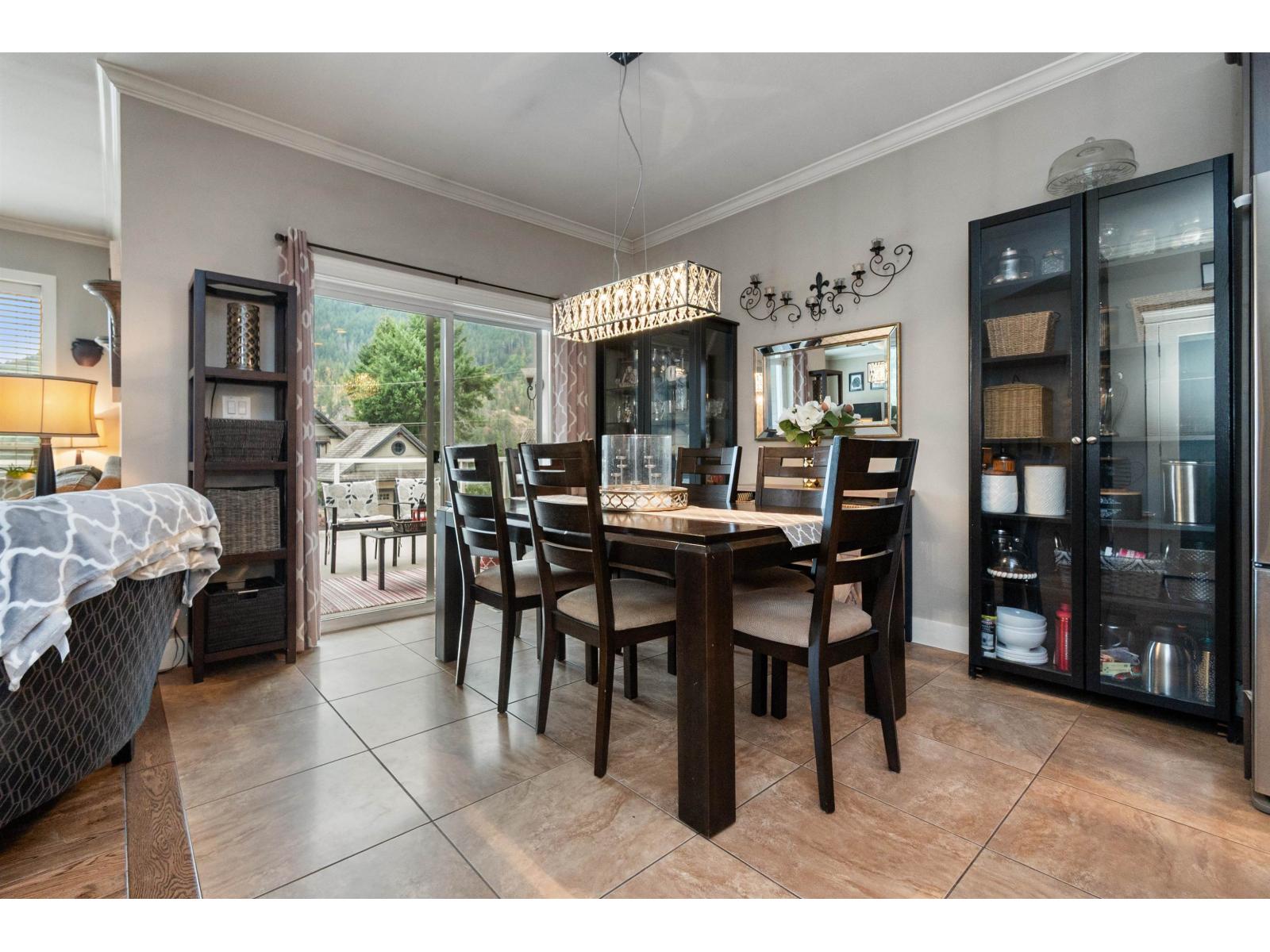 21296 Lakeview Crescent, Kawkawa Lake, Hope, British Columbia  V0X 1L1 - Photo 14 - R3159267