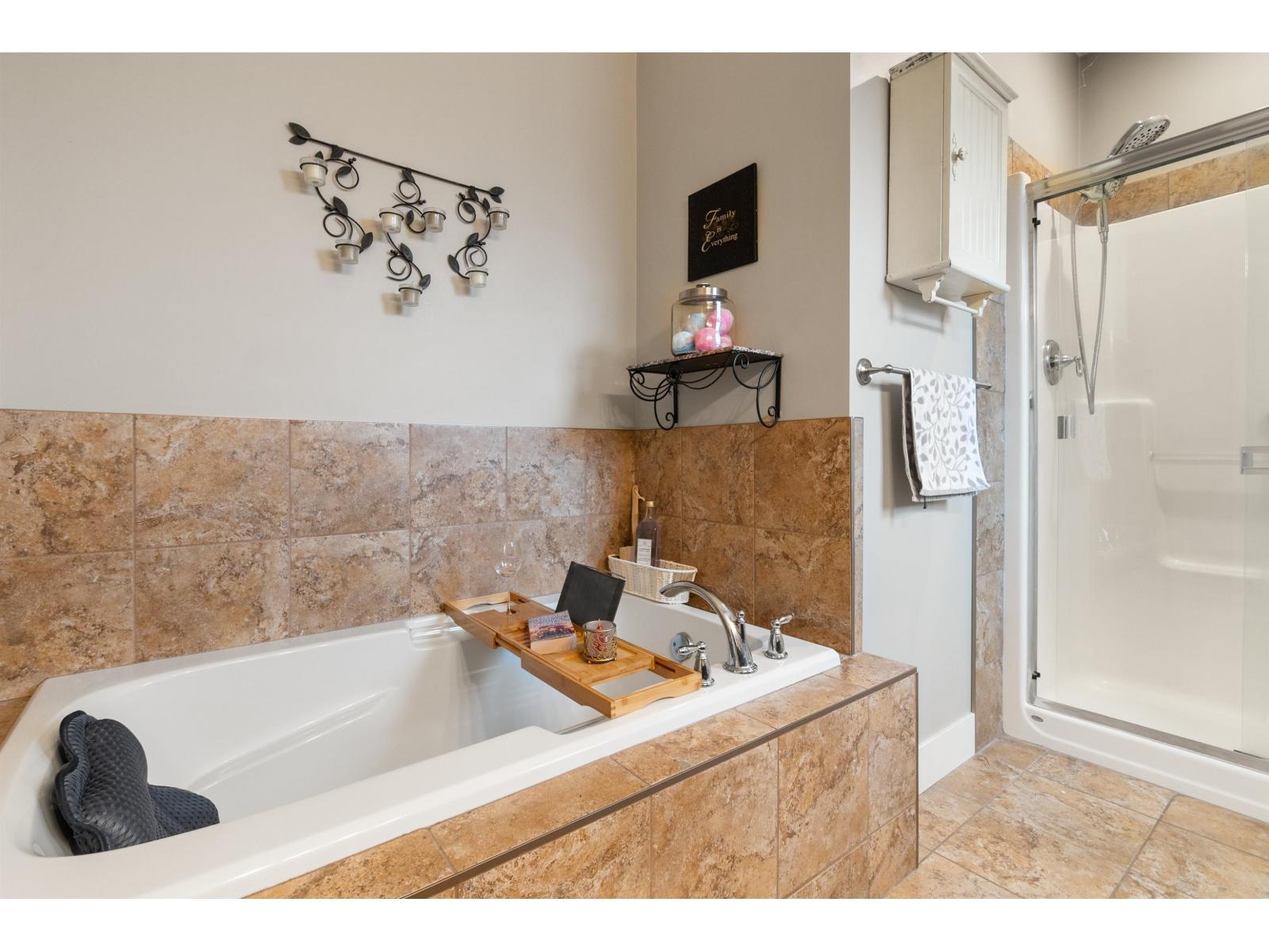 21296 Lakeview Crescent, Kawkawa Lake, Hope, British Columbia  V0X 1L1 - Photo 17 - R3159267