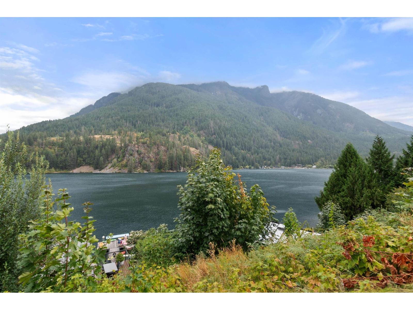 21296 Lakeview Crescent, Kawkawa Lake, Hope, British Columbia  V0X 1L1 - Photo 4 - R3159267