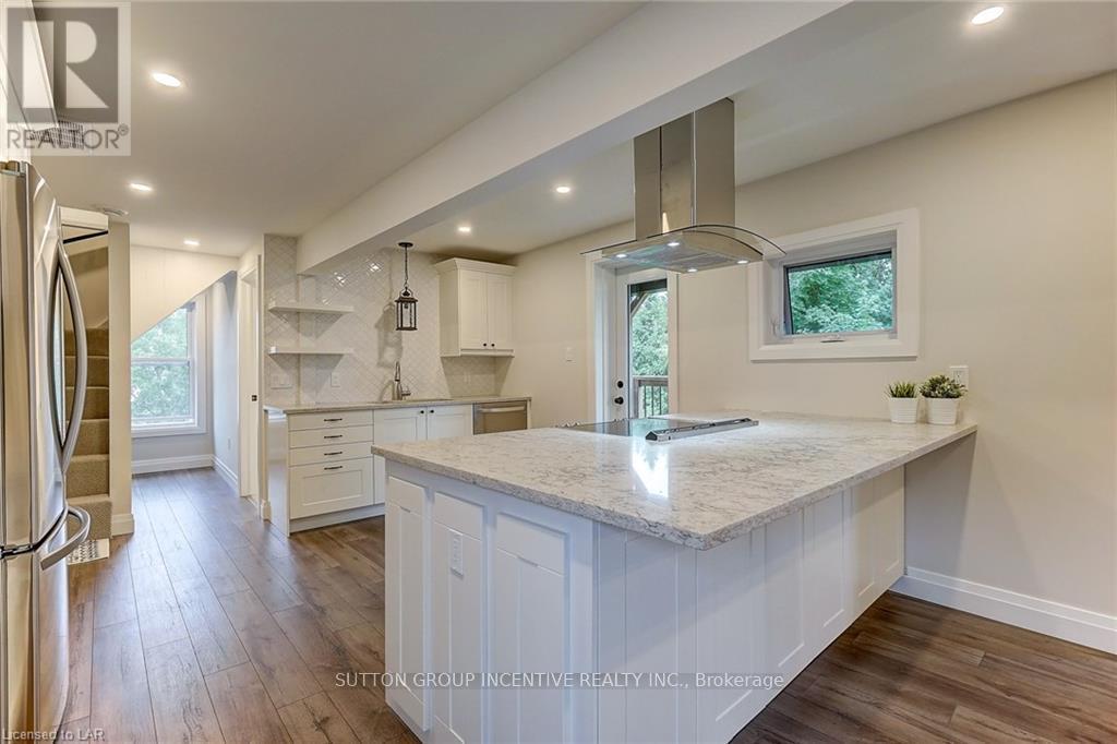1 - 234 Laclie Street, Orillia, Ontario  L3V 4N6 - Photo 3 - S13725914