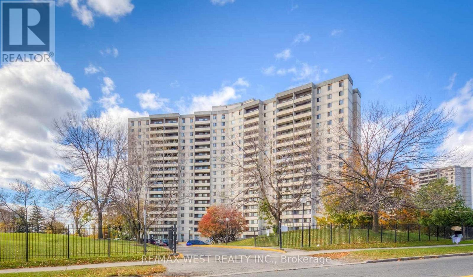 1510 - 5 SAN ROMANO WAY, Toronto, Ontario
