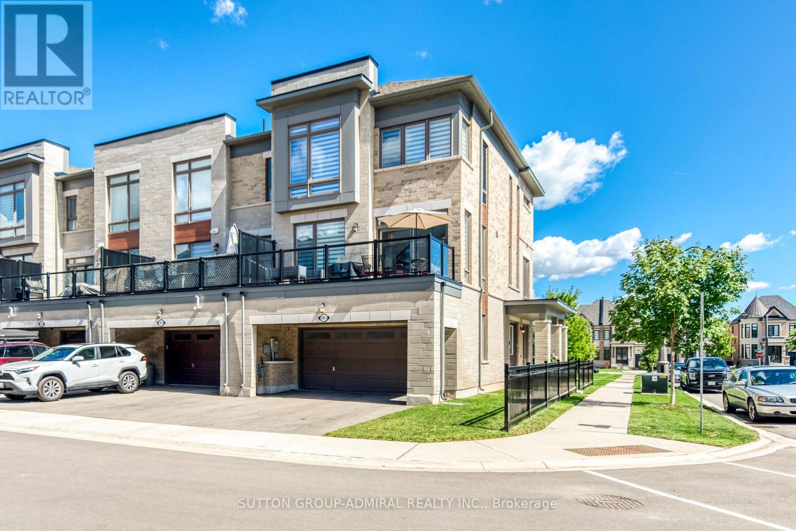 1 - 2481 Badger Crescent, Oakville, Ontario  L6M 5M1 - Photo 3 - W13725904