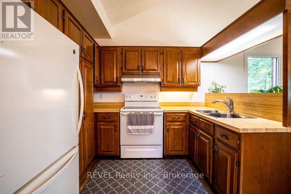 254 Prospect Point Road, Fort Erie, Ontario  L0S 1N0 - Photo 16 - X13704060