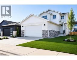 30 Rivergrove Run W, Lethbridge, Alberta
