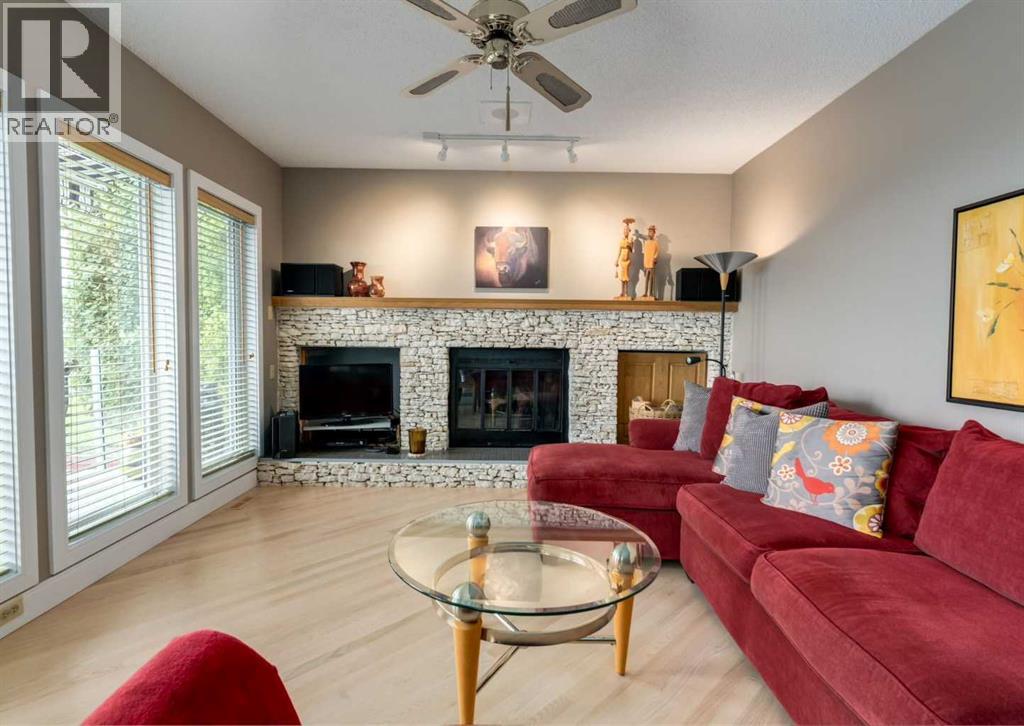 111 Hawksbrow Drive NW, Calgary, Alberta  T3G 3B5 - Photo 19 - A2333067