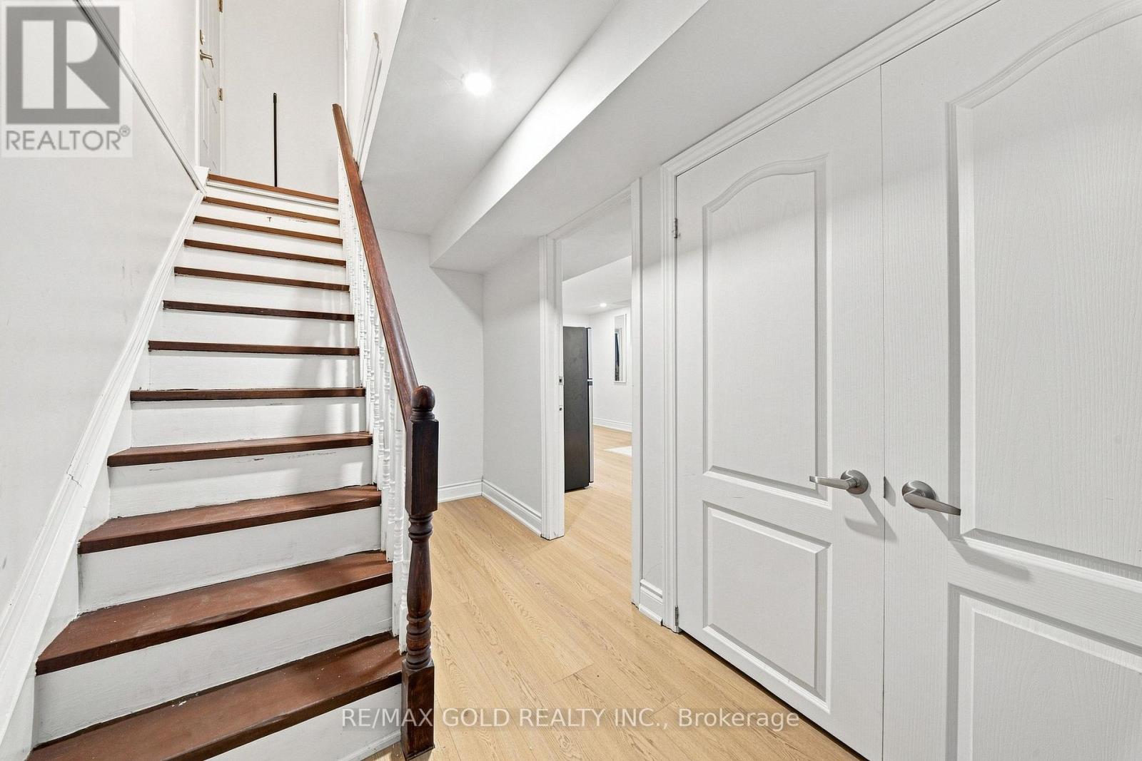 391 Assiniboine Trail, Mississauga, Ontario  L5R 2E6 - Photo 27 - W13724232