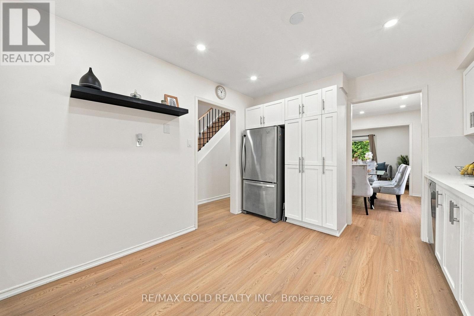 391 Assiniboine Trail, Mississauga, Ontario  L5R 2E6 - Photo 29 - W13724232