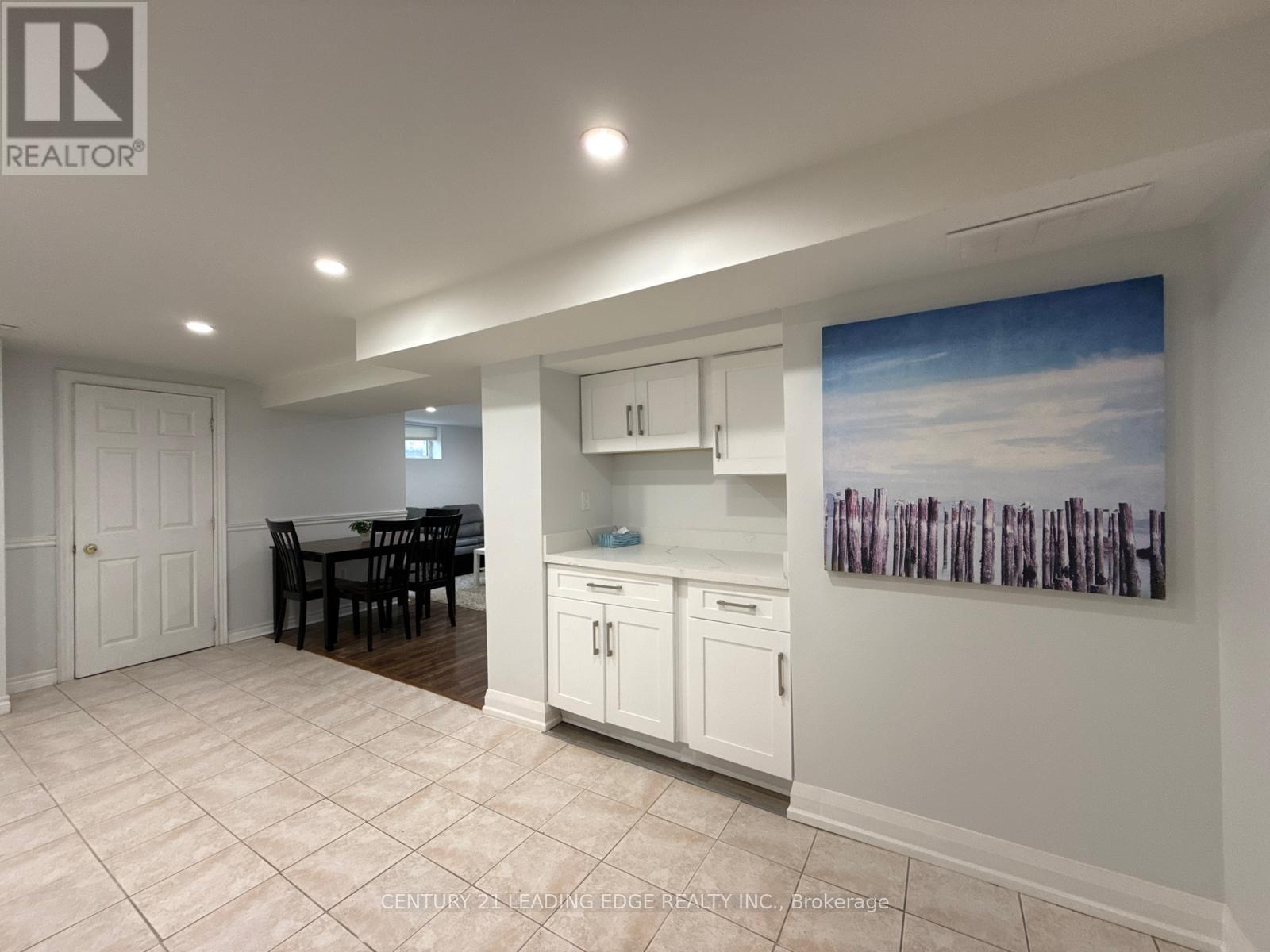 Lower - 753 Glenforest Street, Oshawa, Ontario  L1J 5E9 - Photo 10 - E13725944