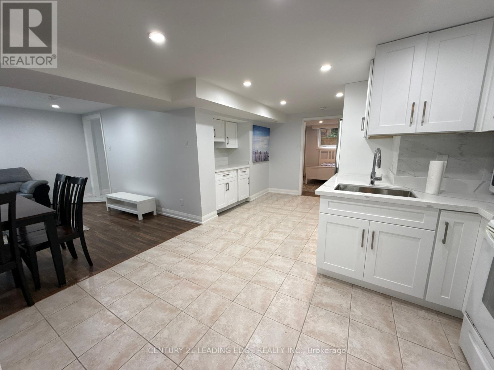 Lower - 753 Glenforest Street, Oshawa, Ontario  L1J 5E9 - Photo 4 - E13725944